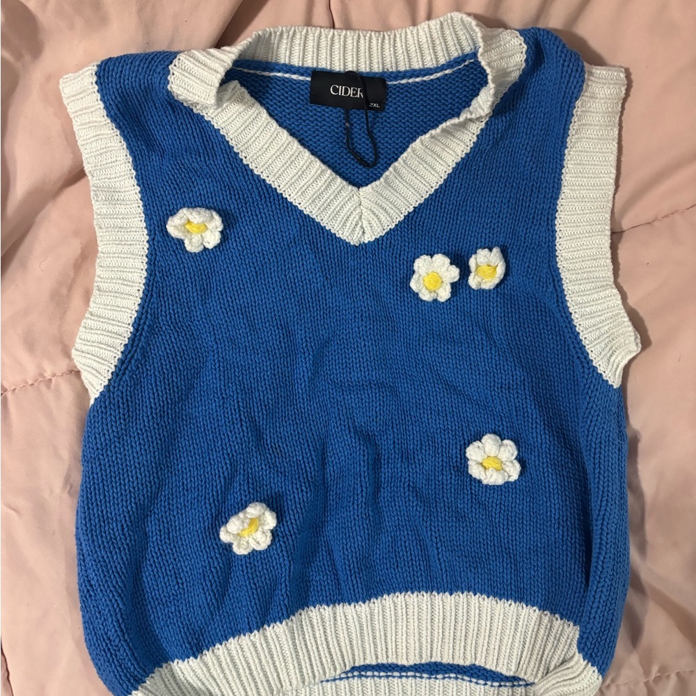 Cute Blue sweater vets with flowers